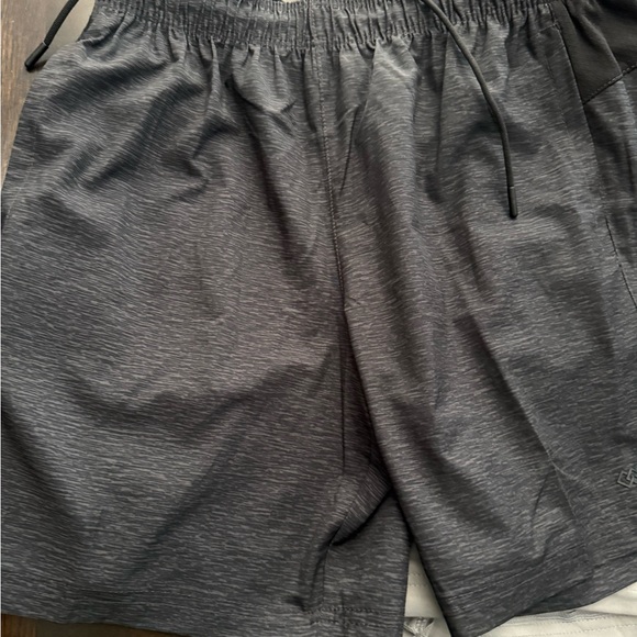 5-Piece Bundle Men Shorts Size M Gray, Light Gray & Burgundy Athletic Shorts - Picture 6 of 7